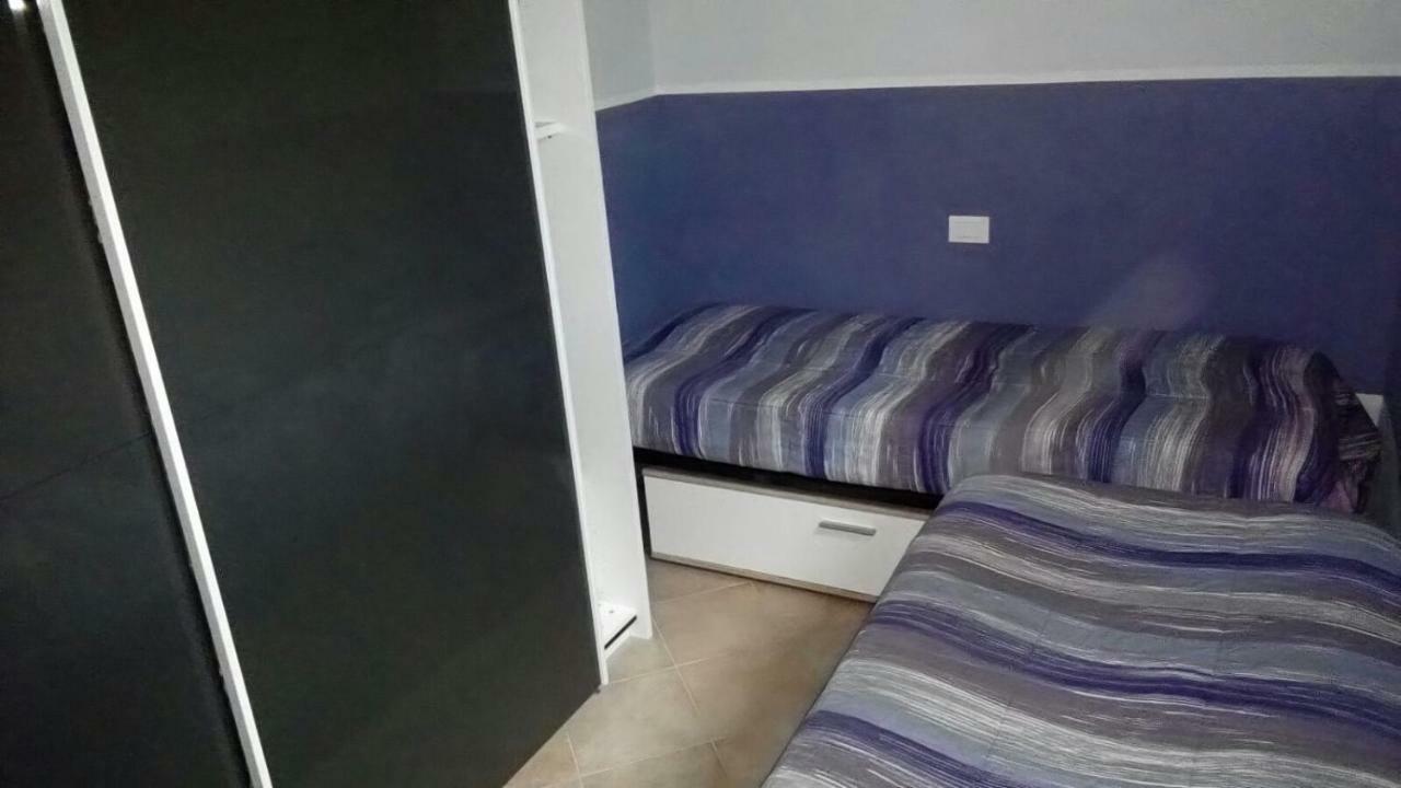 דירות פינאלה ליגורה Casa Florine מראה חיצוני תמונה